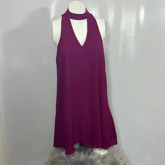 OLIVACEOUS DRESS SLEEVELESS V-NECK SIZE M - Picture 3 of 14